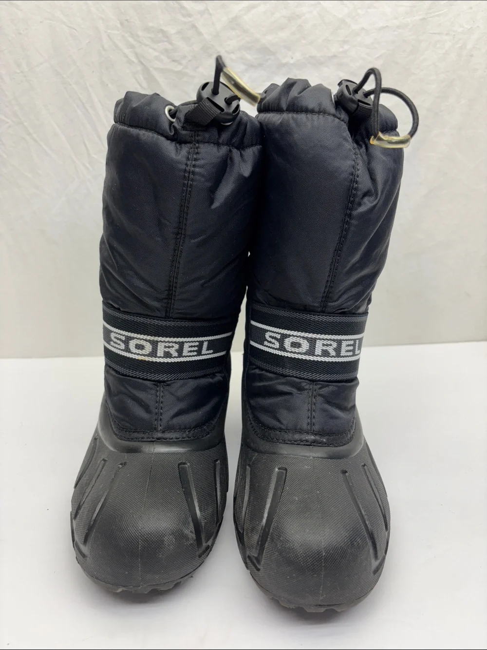 Sorel Black Kids Snow Boots with Logo Strap, SZ 4 big boy, box 45